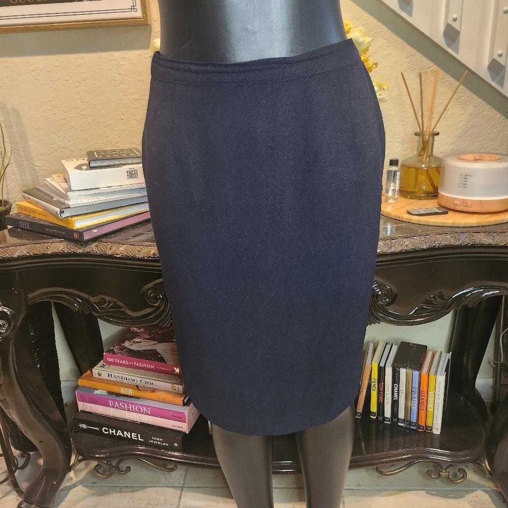 Salvatore Ferragamo wool skirt size 48